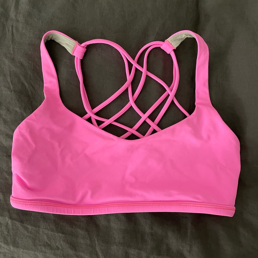 Lululemon Free to Be Sports Bra